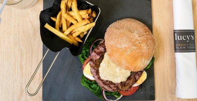 Lucy's Burger & Tapas en Barcelona