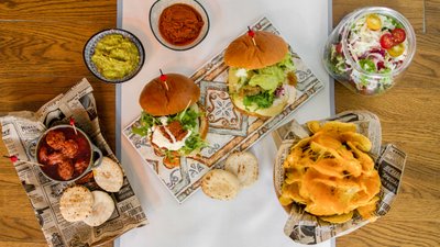 Negronix Bar Cocktails & Street Food en Barcelona