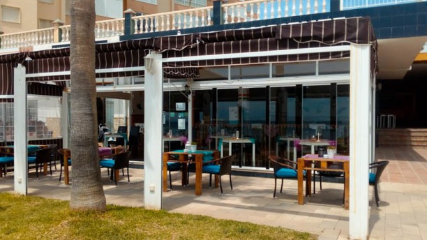La Rompiente con México en Torrox Costa