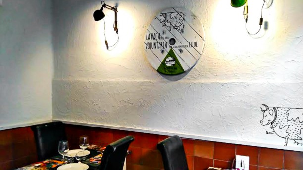La Vaca que se Ofreció Voluntaria para ser una Hamburguesa Cool en Lleida