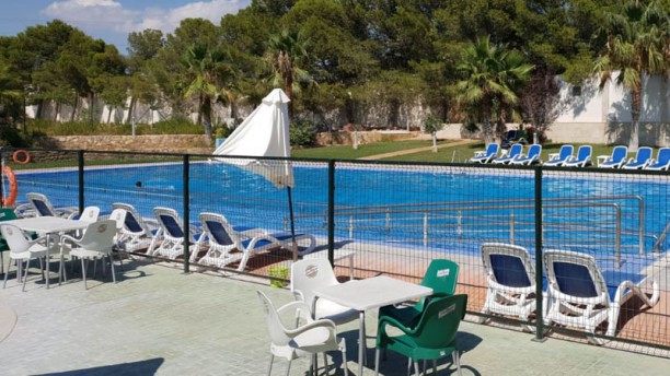 Las Piscinas Municipales en Fines