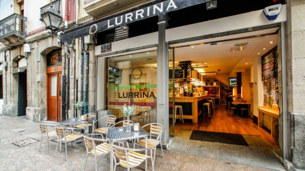 Lurrina en Bilbao
