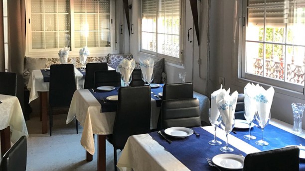 Mo:Mo Restaurant & Bar ( Nepali Cuisine) en Fuengirola