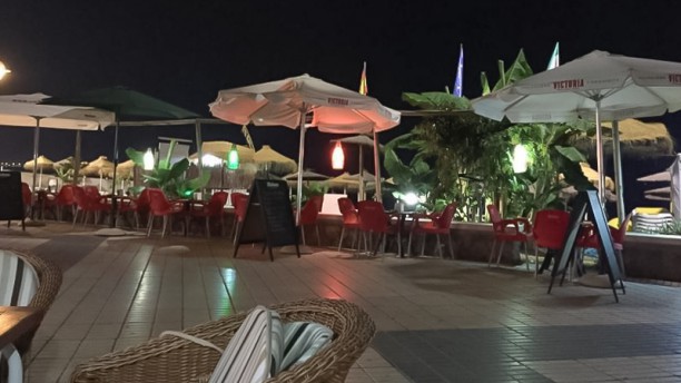 Playa Tropical (Restaurante Carmen) en Torre Del Mar
