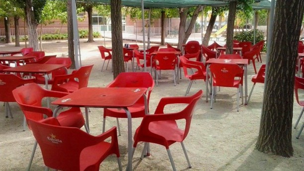 Q Albares en Albares