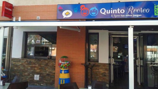 Quinto Recreo en Dos Hermanas