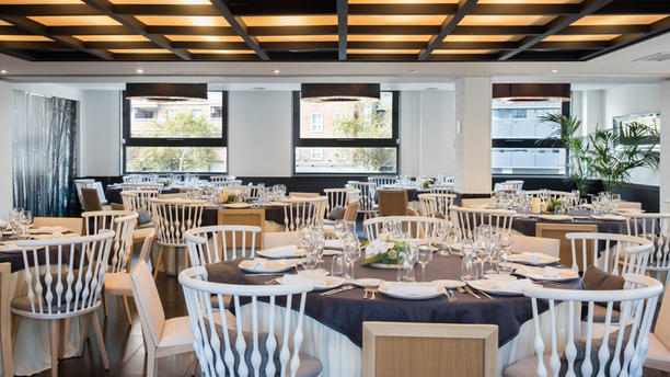 Restaurant De Blanc - Hotel H10 Itaca en Barcelona