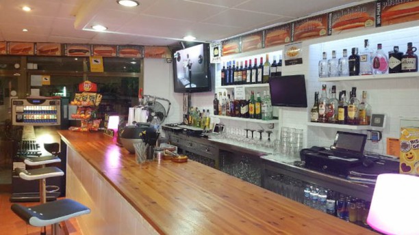 Rompeolas en Tazones