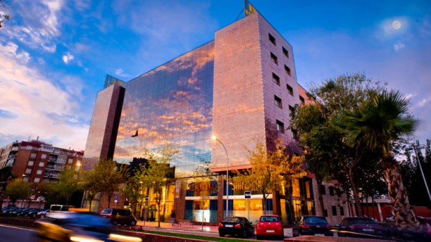 Sinfonía - Sallés Hotel Ciutat del Prat en El Prat De Llobregat