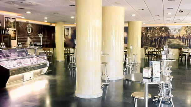 Taberna las Cinco Bellotas en Sevilla