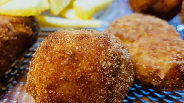 Tasca el asunto de los Parres en San Andrés