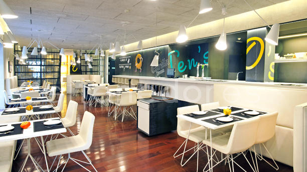 Ten's Tapas Restaurant by Jordi Cruz en Barcelona