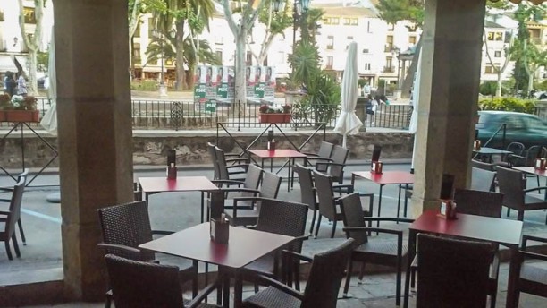 Tundidores en Baeza
