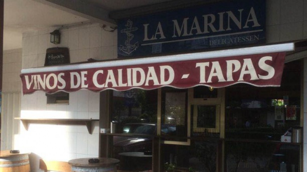 Vinoteca La marina en Salinas (Castrillón)